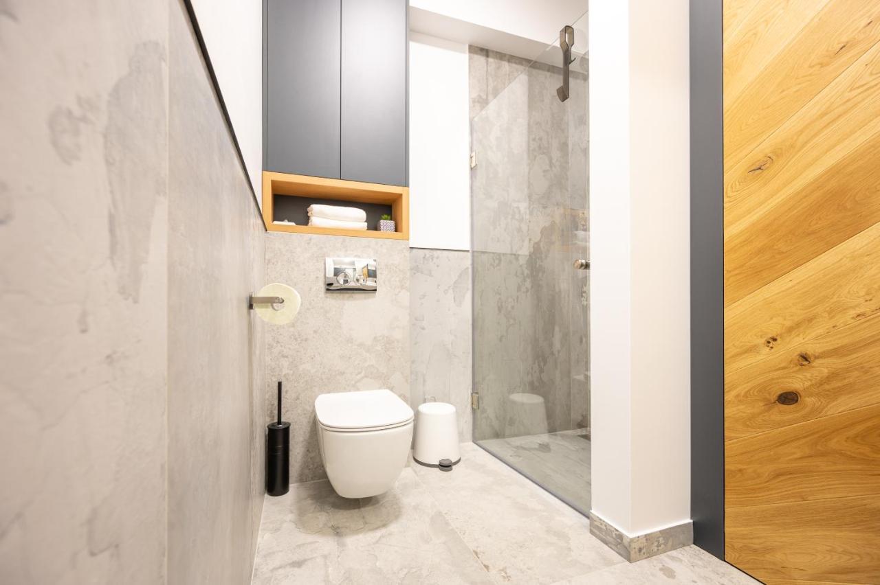 Aparthotel Calvin à Oradea Extérieur photo